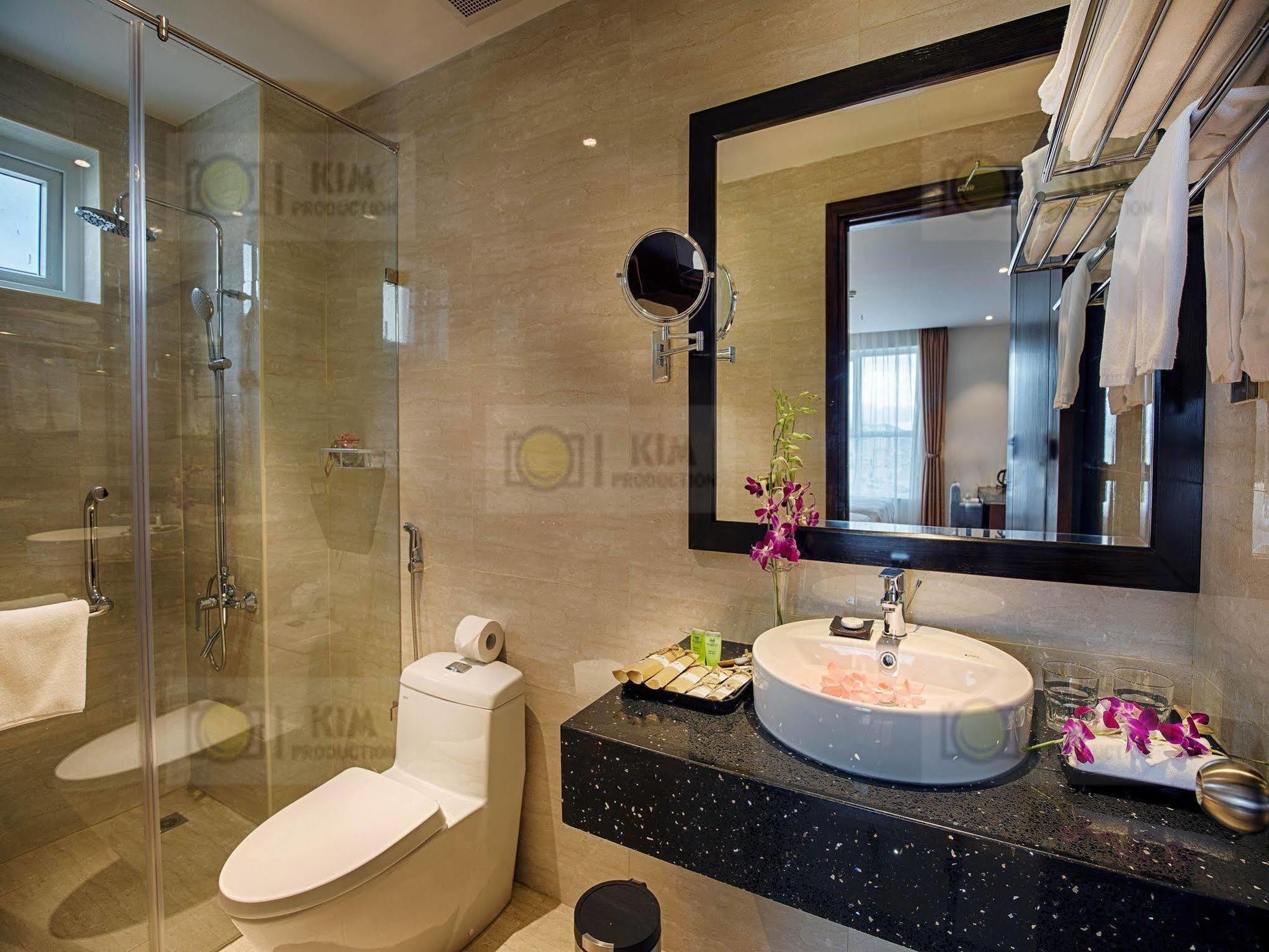 โซเฟีย สวีท โฮเต็ล ดานัง Hotel ภายนอก รูปภาพ