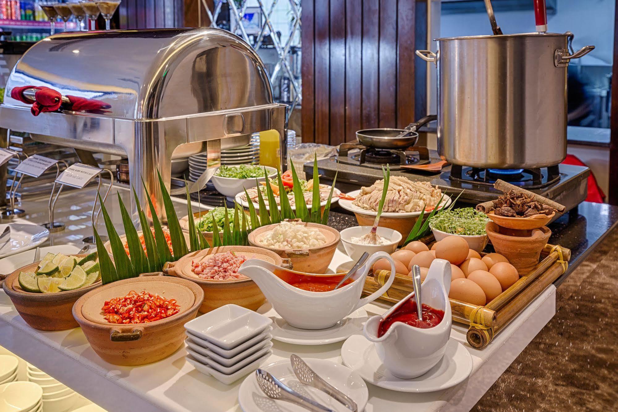 โซเฟีย สวีท โฮเต็ล ดานัง Hotel ภายนอก รูปภาพ